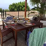Llanitos * غيا ذي إسورا